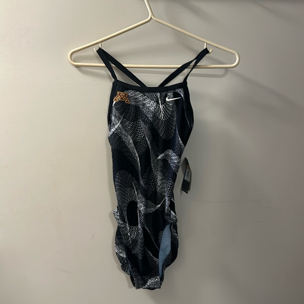 Minnesota gophers training swim suit
